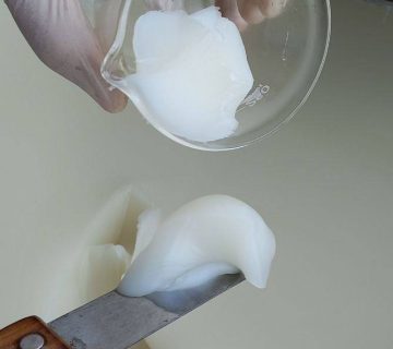 دور الفازلين في التركيبات التجميلية