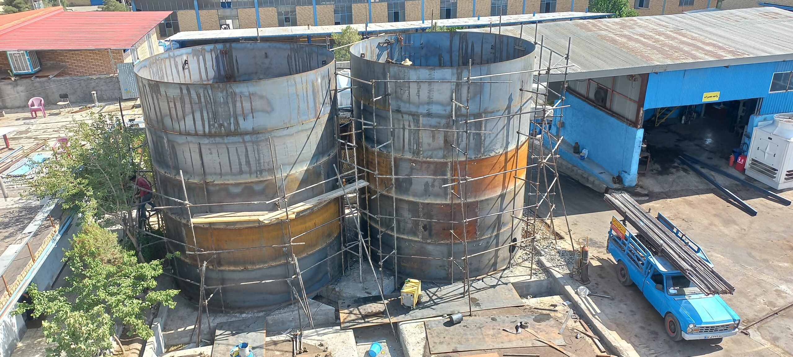 la gelée de pétrole aide à la peau sèche